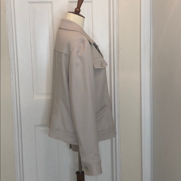 Lafayette 148 New York beige pearl button jacket - Picture 2 of 8